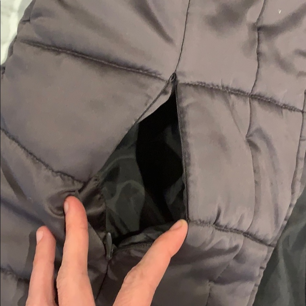 Winter Puffer Jacket ❄️ - Picture 3 of 6